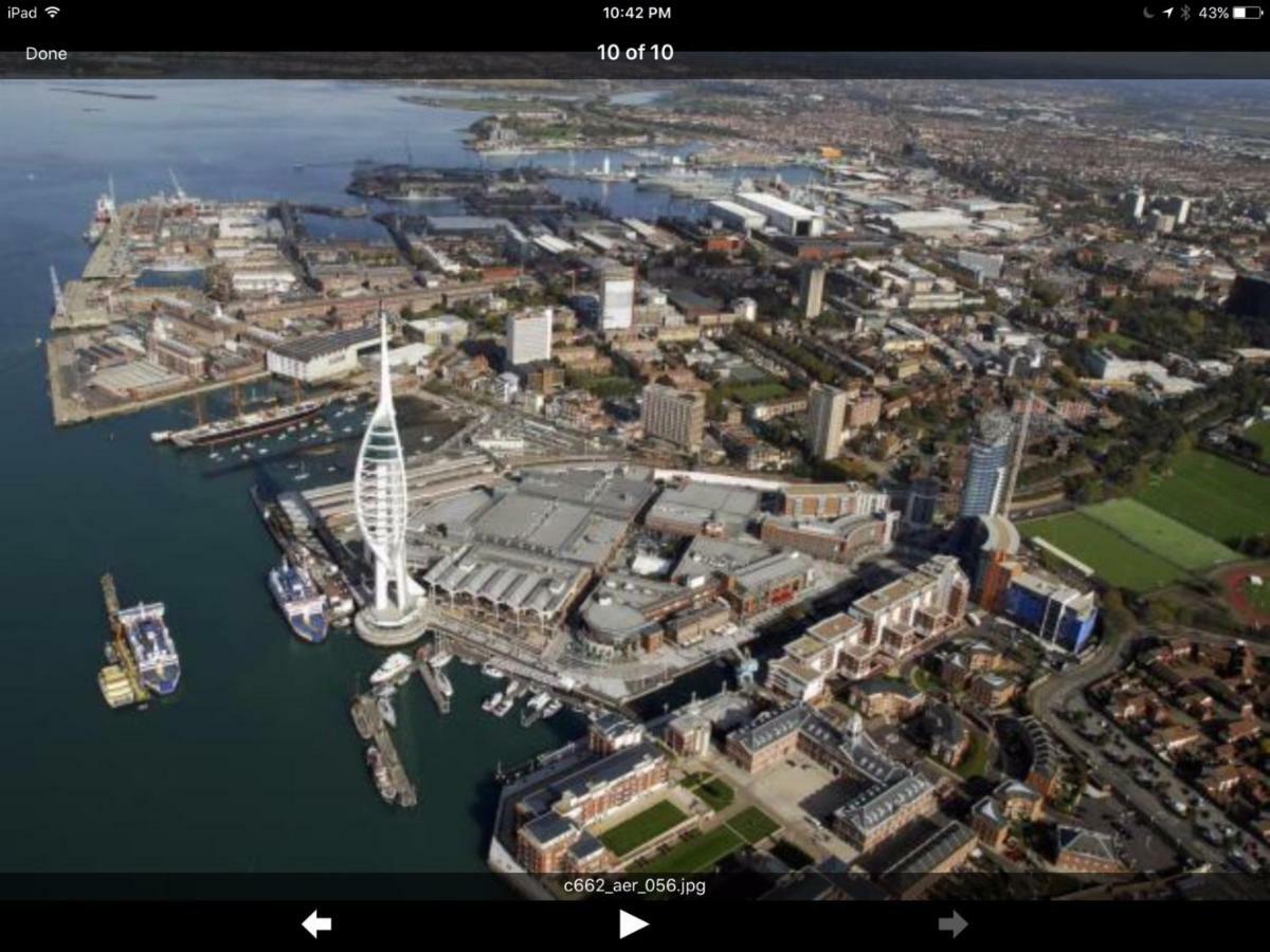 Gunwharf Apartment Portsmouth Exterior photo
